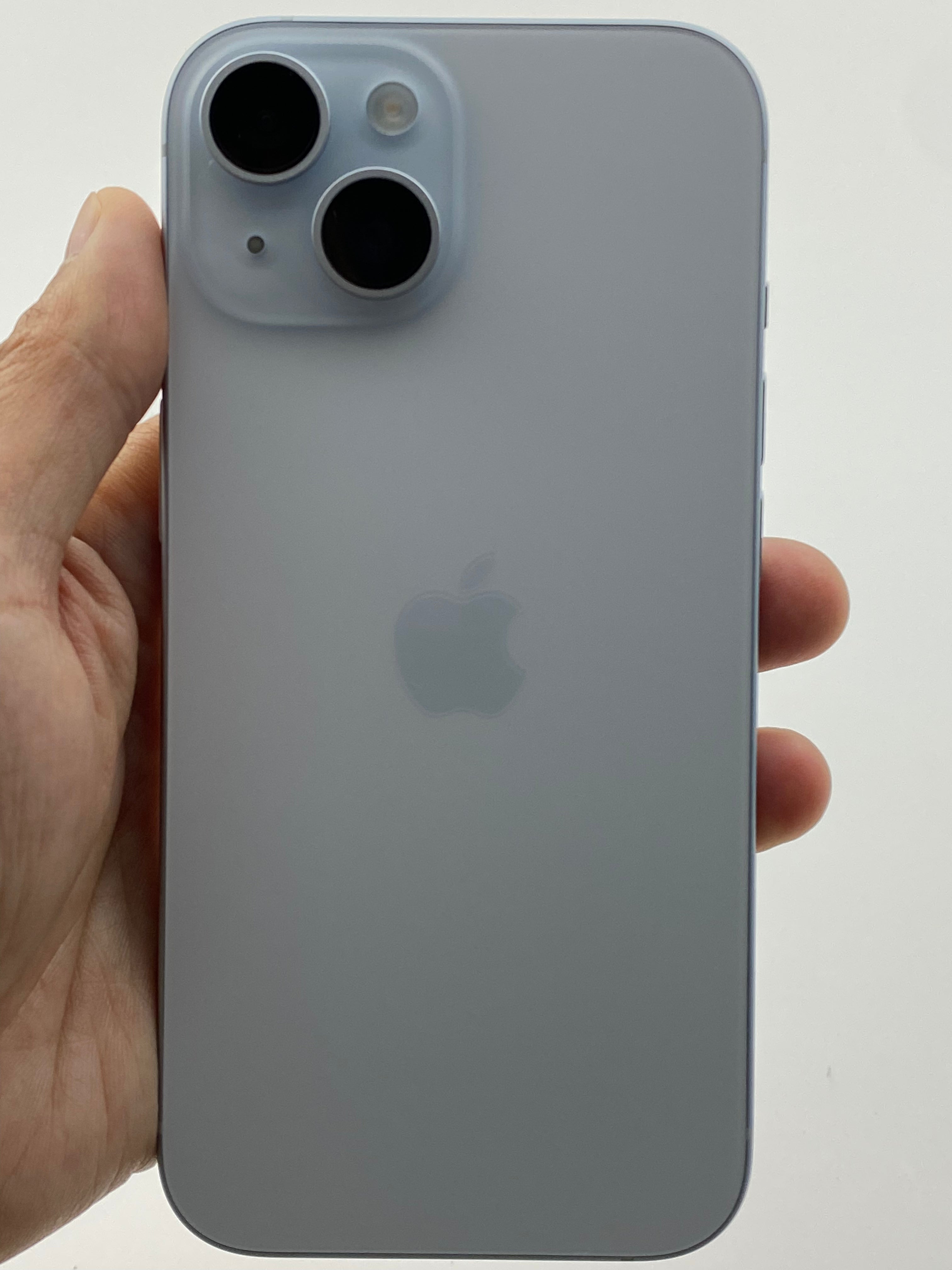 iPhone 15 128GB – Blue (Absolutely Mint 10/10 Condition)