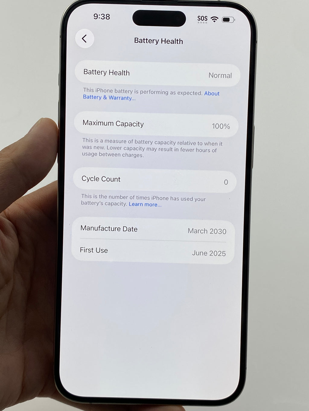 iPhone 15 Pro Max 256GB – Natural Titanium (Mint 10/10 / 100% Battery)