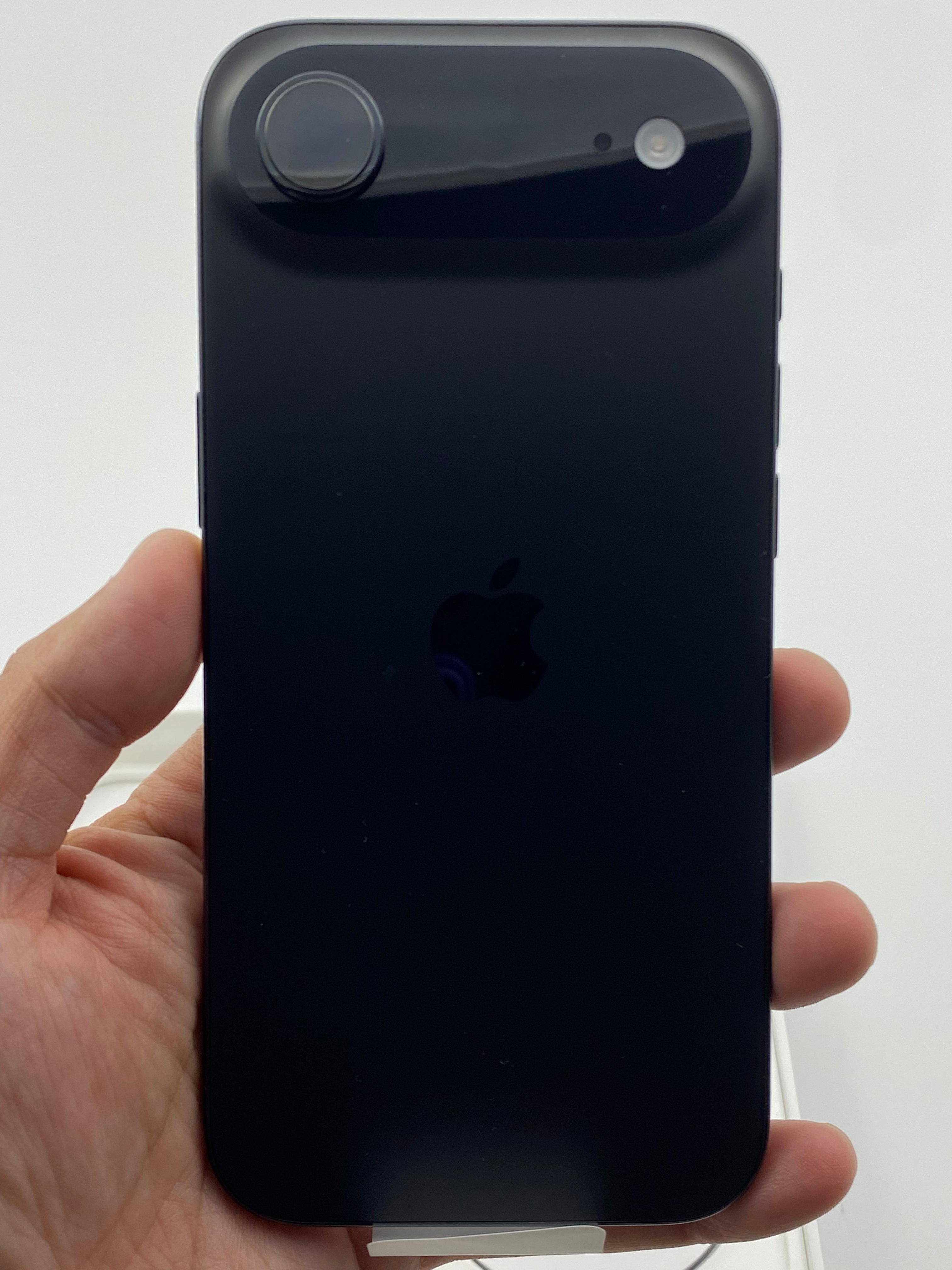iPhone Air 256GB – Space Black (Brand New / Never Activated)